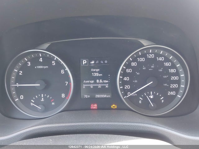 12642371 :رقم المزاد ، KMHD84LF9HU298548 vin ، 2017 Hyundai Elantra Gls مزاد بيع
