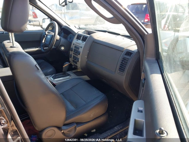 2010 Ford Escape Xlt მანქანა იყიდება აუქციონზე, vin: 1FMCU9DG6AKC21312, აუქციონის ნომერი: 12642381