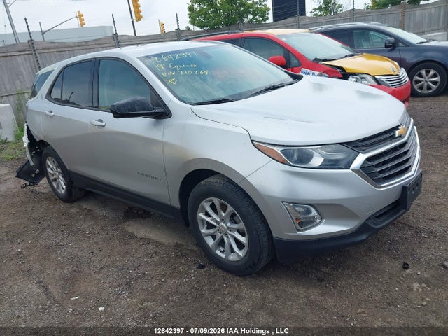 Chevrolet Equinox 2019 2GNAXSEV3K6210268 головне зображення