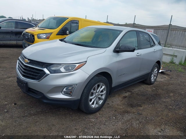 Chevrolet Equinox 2019 2GNAXSEV3K6210268 Image 2