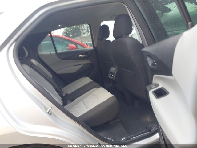 Chevrolet Equinox 2019 2GNAXSEV3K6210268 Image 8