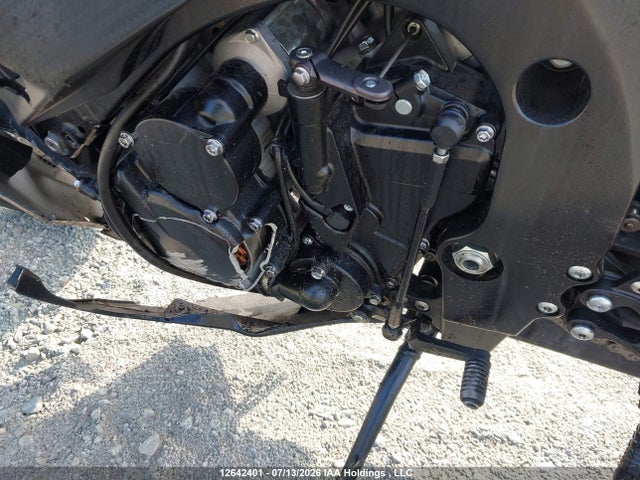 12642401 :رقم المزاد ، JS1GN7FA8N7100431 vin ، 2022 Suzuki Gsx-r600 مزاد بيع