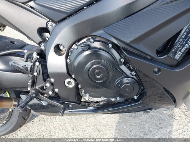 12642401 :رقم المزاد ، JS1GN7FA8N7100431 vin ، 2022 Suzuki Gsx-r600 مزاد بيع