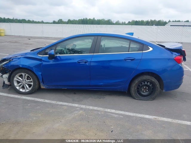 2019 Chevrolet Cruze Lt მანქანა იყიდება აუქციონზე, vin: 1G1BE5SM1K7137054, აუქციონის ნომერი: 12642436
