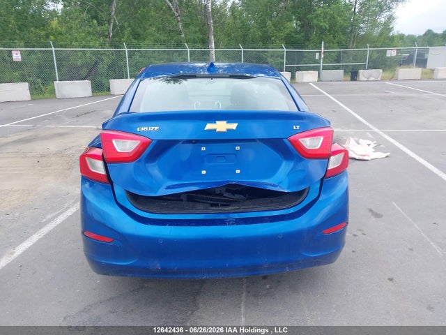 2019 Chevrolet Cruze Lt მანქანა იყიდება აუქციონზე, vin: 1G1BE5SM1K7137054, აუქციონის ნომერი: 12642436