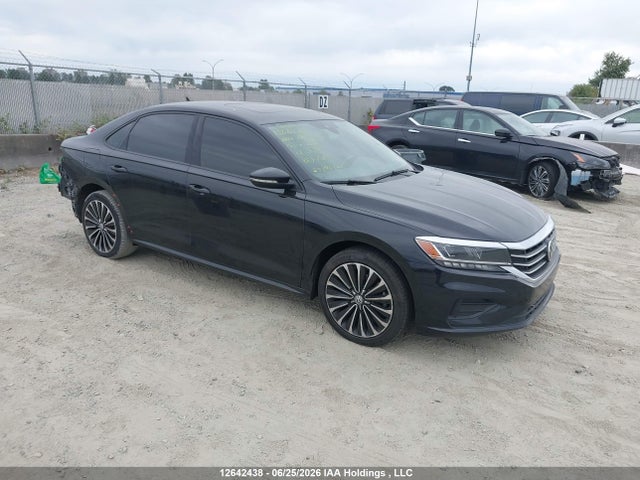 Продажа на аукционе авто 2022 Volkswagen Passat 2.0t Limited Edition, vin: 1VWBA7A31NC007470, номер лота: 12642438