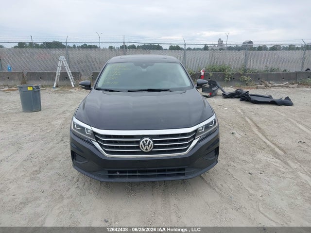 1VWBA7A31NC007470 Volkswagen Passat 2.0t Limited Edition