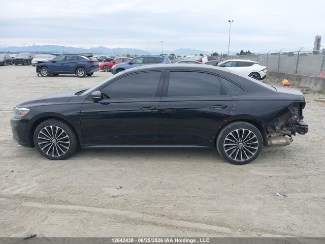 1VWBA7A31NC007470 Volkswagen Passat 2.0t Limited Edition