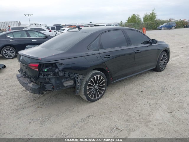 1VWBA7A31NC007470 Volkswagen Passat 2.0t Limited Edition