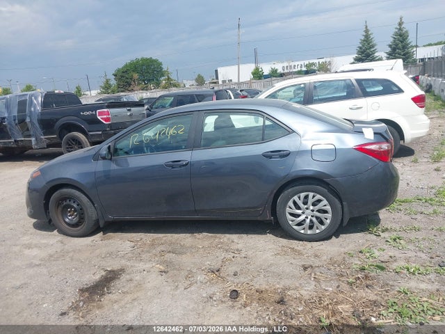 2018 Toyota Corolla Le მანქანა იყიდება აუქციონზე, vin: 2T1BURHE8JC993028, აუქციონის ნომერი: 12642462