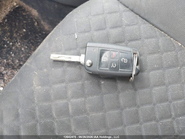 12642475 :رقم المزاد ، 3VV0B7AX9JM095270 vin ، 2018 Volkswagen Tiguan S مزاد بيع