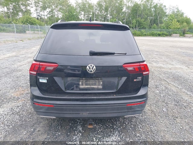 12642475 :رقم المزاد ، 3VV0B7AX9JM095270 vin ، 2018 Volkswagen Tiguan S مزاد بيع