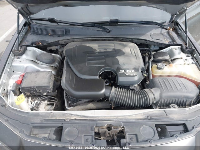 Chrysler 300 S 2019 2C3CCABG0KH731079 Image 10