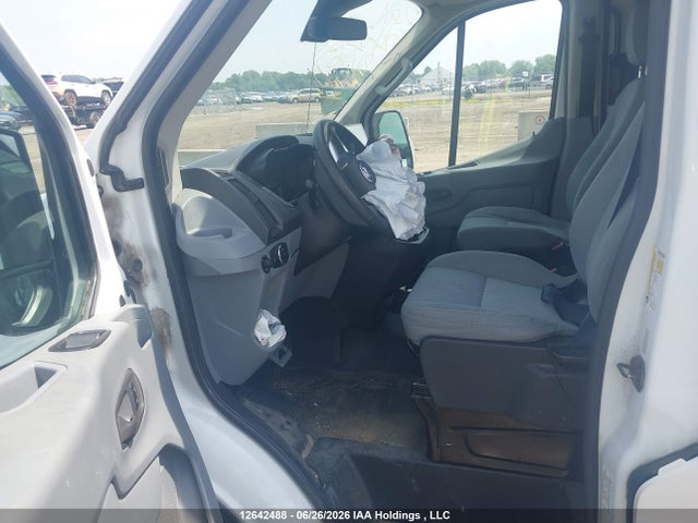 Ford Transit-250 2015 1FTNR2CM3FKB17462 Image 18