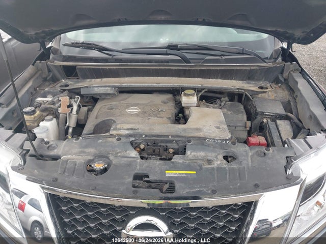 12642500 :رقم المزاد ، 5N1AR2MM9FC630119 vin ، 2015 Nissan Pathfinder S/sv/sl/platinum مزاد بيع