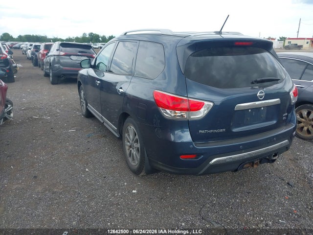 12642500 :رقم المزاد ، 5N1AR2MM9FC630119 vin ، 2015 Nissan Pathfinder S/sv/sl/platinum مزاد بيع