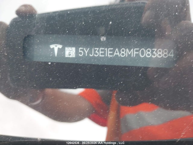 5YJ3E1EA8MF083884 Tesla Model 3 Standard Range/standard Range Plus