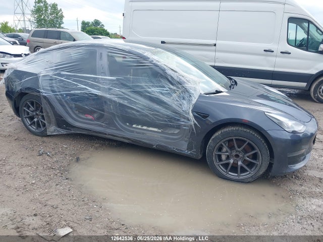5YJ3E1EA8MF083884 Tesla Model 3 Standard Range/standard Range Plus