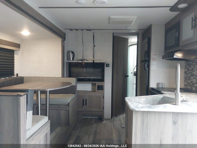 Продаж на аукціоні авто 2022 Gulf Stream Ameri-lite, vin: 1NL1G2923GN011325, номер лоту: 12642543
