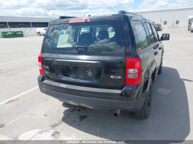 1C4NJRAB5FD268602 Jeep Patriot Sport/north