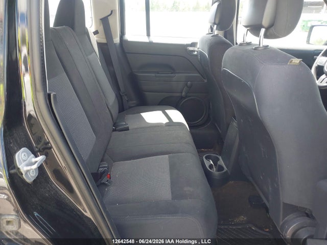 1C4NJRAB5FD268602 Jeep Patriot Sport/north