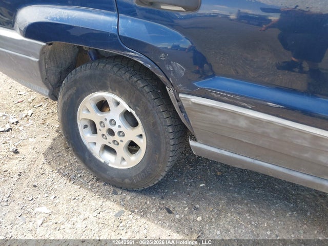 12642561 :رقم المزاد ، 1J4GW48S3YC152126 vin ، 2000 Jeep Grand Cherokee Laredo مزاد بيع