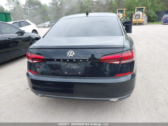 Volkswagen Passat Highline 2021 1VWBA7A31MC014997 Image 17