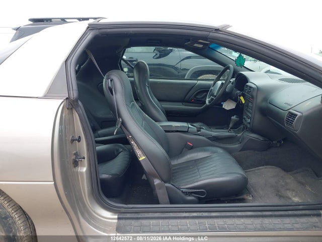 Auction sale of the 2001 Chevrolet Camaro, vin: 2G1FP22K012146746, lot number: 12642572