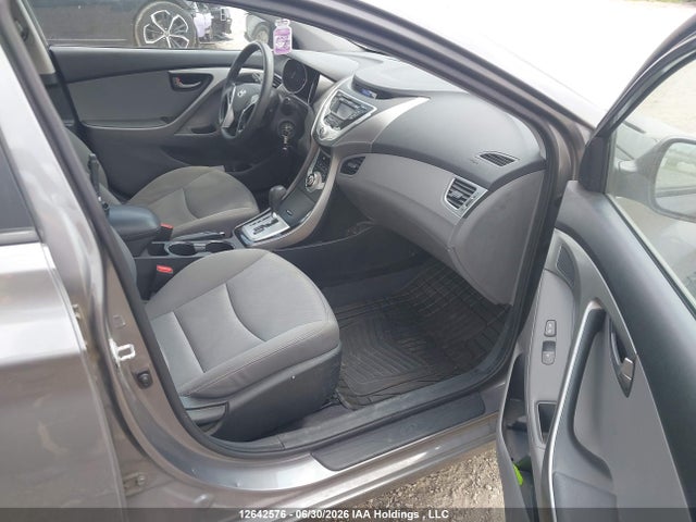 Продажа на аукционе авто 2012 Hyundai Elantra Gl, vin: 5NPDH4AE9CH122682, номер лота: 12642576