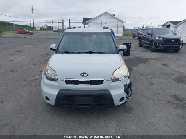 12642626 :رقم المزاد ، KNDJT2A2XB7199267 vin ، 2011 Kia Soul +/!/sport مزاد بيع