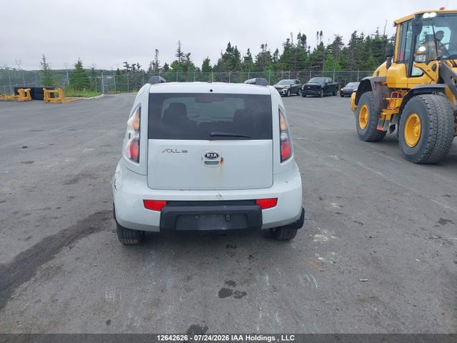 12642626 :رقم المزاد ، KNDJT2A2XB7199267 vin ، 2011 Kia Soul +/!/sport مزاد بيع