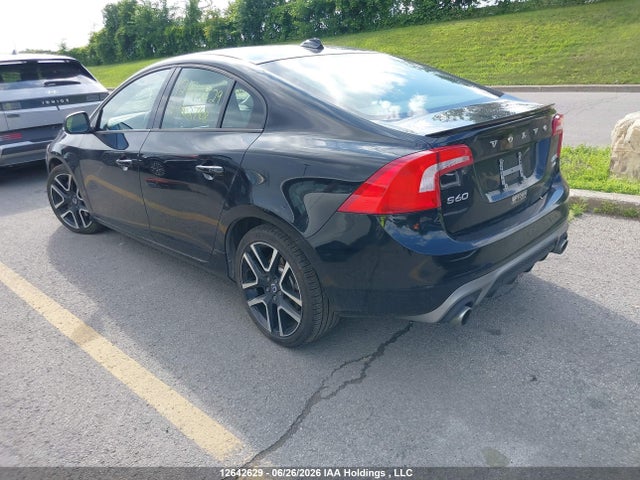 Volvo S60 T5 Dynamic 2018 YV140MTL4J2462768 Image 3
