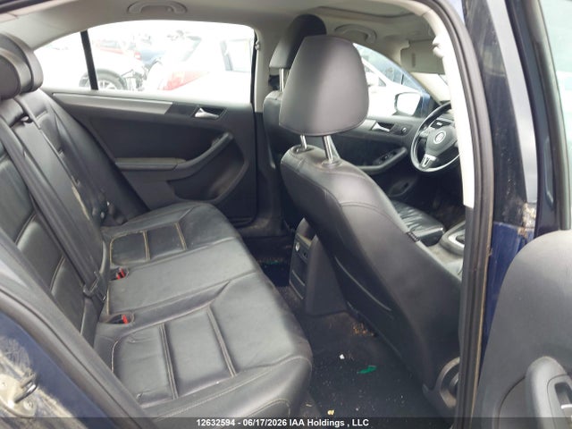 2013 Volkswagen Jetta 2.0 Tdi Highline მანქანა იყიდება აუქციონზე, vin: 3VWLL7AJ2DM383072, აუქციონის ნომერი: 12632594