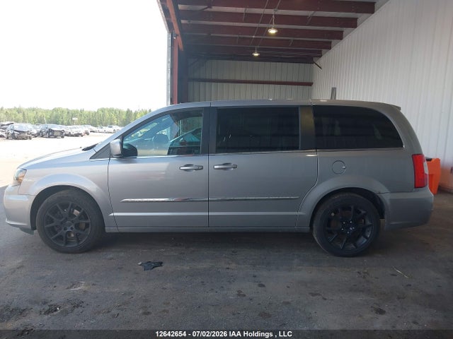 12642654 :رقم المزاد ، 2C4RC1HG6ER361008 vin ، 2014 Chrysler Town & Country S مزاد بيع