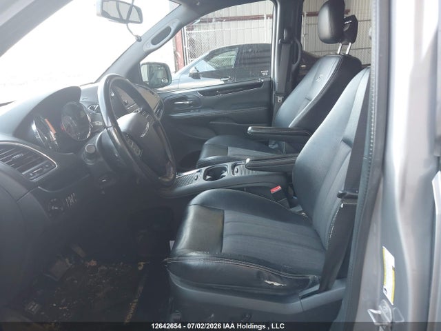 12642654 :رقم المزاد ، 2C4RC1HG6ER361008 vin ، 2014 Chrysler Town & Country S مزاد بيع
