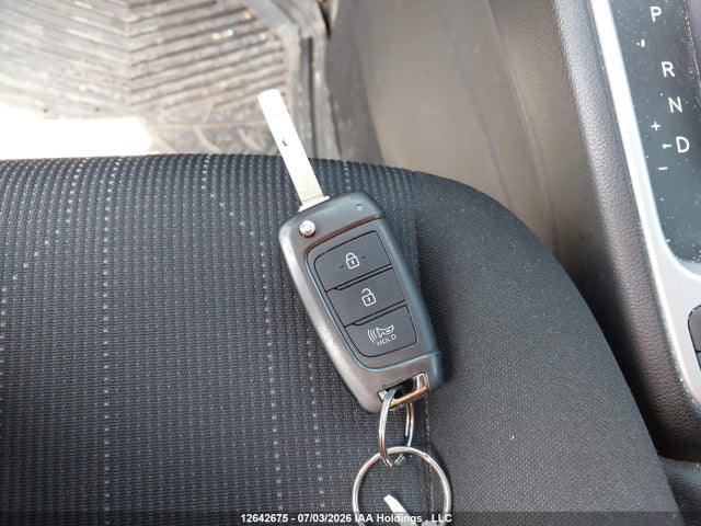 Hyundai Venue Essential 2025 KMHRB8A32SU348561 Image 11