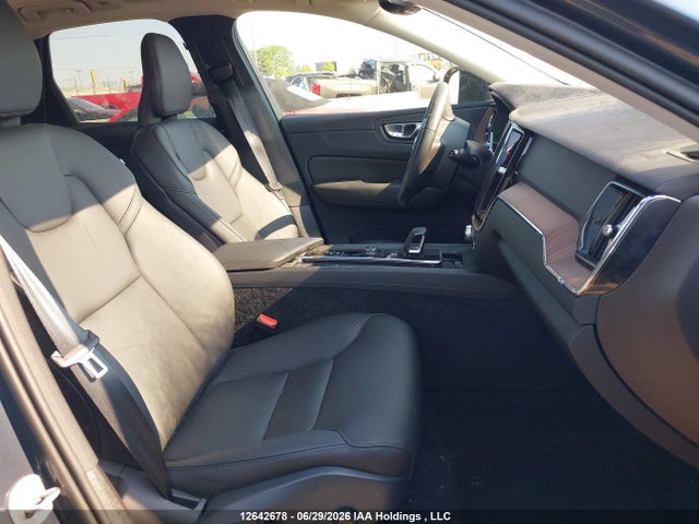 Volvo XC60 PLUS 2023 LYV062RW2PB344296 Image 5