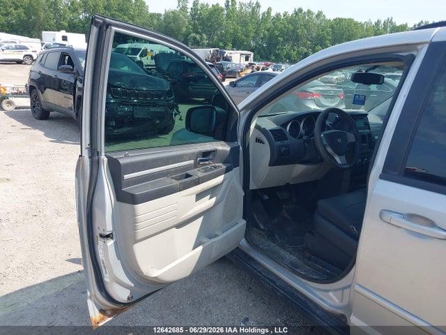 2010 Dodge Grand Caravan Se მანქანა იყიდება აუქციონზე, vin: 2D4RN4DE0AR304266, აუქციონის ნომერი: 12642685