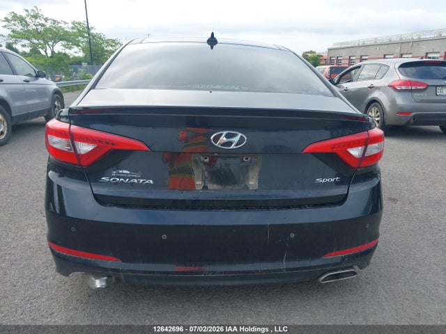 12642696 :رقم المزاد ، 5NPE34AF7FH087365 vin ، 2015 Hyundai Sonata Sport/limited مزاد بيع