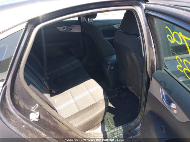 KIA FORTE LX 2022 3KPF24AD1NE449733 Image 8