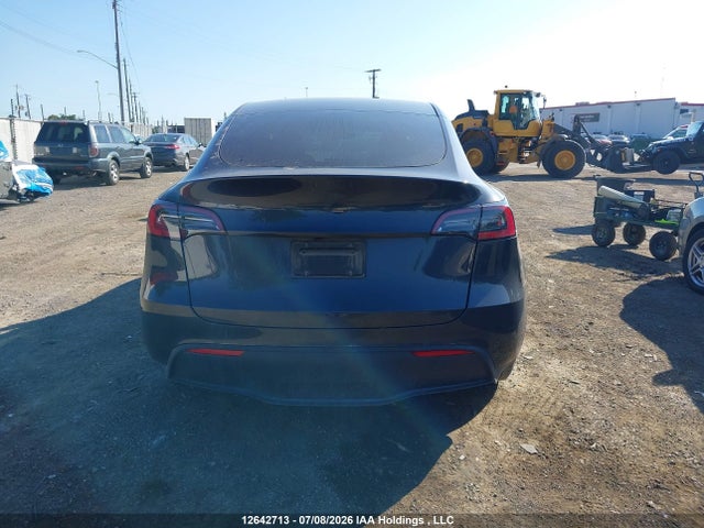Продаж на аукціоні авто 2024 Tesla Model Y Long Range/rwd, vin: 7SAYGDED1RF025024, номер лоту: 12642713