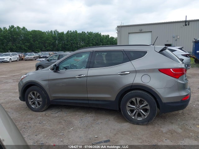 Продаж на аукціоні авто 2016 Hyundai Santa Fe Sport 2.4 Premium, vin: 5XYZUDLB0GG374130, номер лоту: 12642718