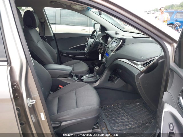 2016 Hyundai Santa Fe Sport 2.4 Premium მანქანა იყიდება აუქციონზე, vin: 5XYZUDLB0GG374130, აუქციონის ნომერი: 12642718