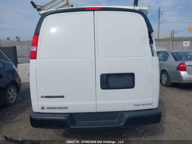 1GCWGAF77R1216953 Chevrolet Express 2500