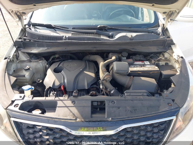 12642761 :رقم المزاد ، KNDPCCA60B7153045 vin ، 2011 Kia Sportage Sx مزاد بيع