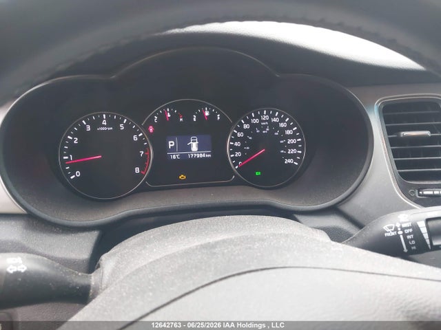 KIA Rondo Lx 2014 KNAHT8A32E7045986 Image 7