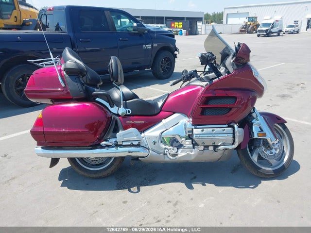 12642769 :رقم المزاد ، 1HFSC47584A300867 vin ، 2004 Honda Gl1800 A مزاد بيع