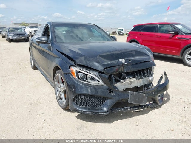 2015 Mercedes-benz C 400 4matic მანქანა იყიდება აუქციონზე, vin: 55SWF6GB1FU018809, აუქციონის ნომერი: 12642771