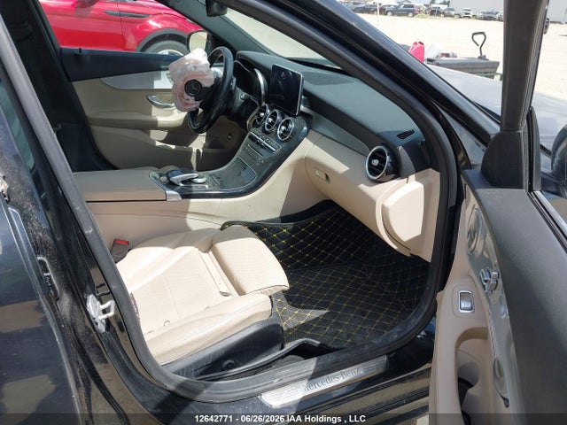 Aukcja sprzedaży 2015 Mercedes-benz C 400 4matic, vin: 55SWF6GB1FU018809, numer aukcji: 12642771