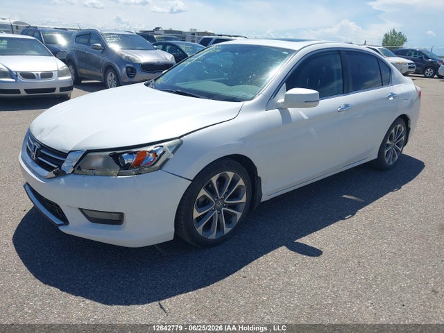 2015 Honda Accord Sport მანქანა იყიდება აუქციონზე, vin: 1HGCR2F56FA809010, აუქციონის ნომერი: 12642779